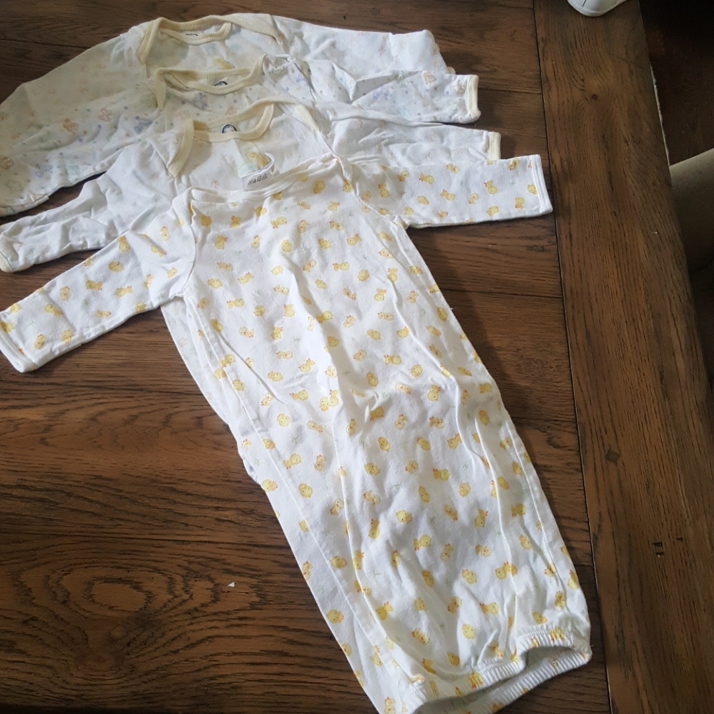 Set of 4 never used open bottom pajamas